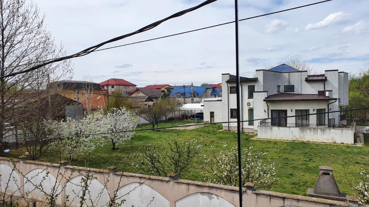 Cozy Villa, Close To The Center Of Bucharest By Car Séjour chez l'habitant